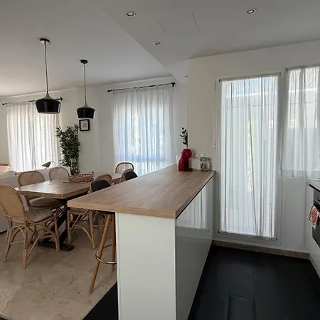 Naranjos Design Duplex Penthouse 马尔韦利亚